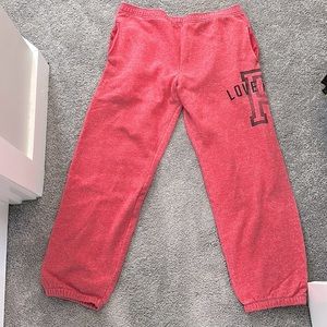 VS pink sweatpants gently used. No holes or tears. No drawstring